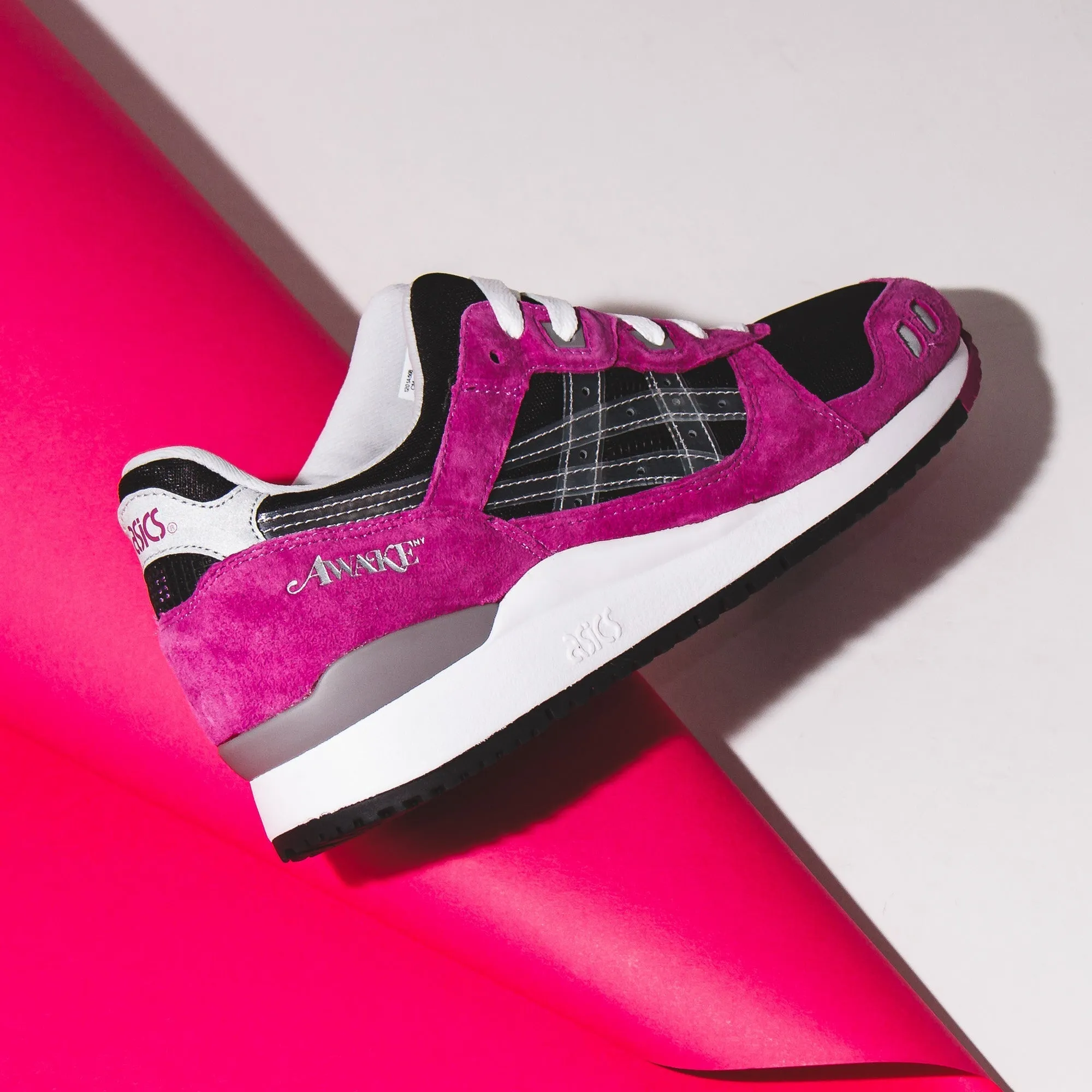 Asics Men x Awake NY Gel-Lyte III OG Black Pink Core 1201A568-001