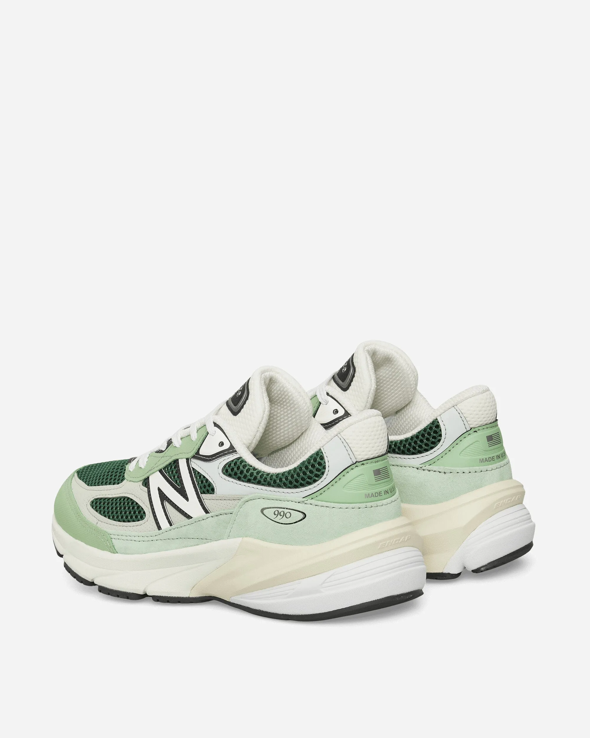Made in USA 990v6 Sneakers Avocado / Natural Mint