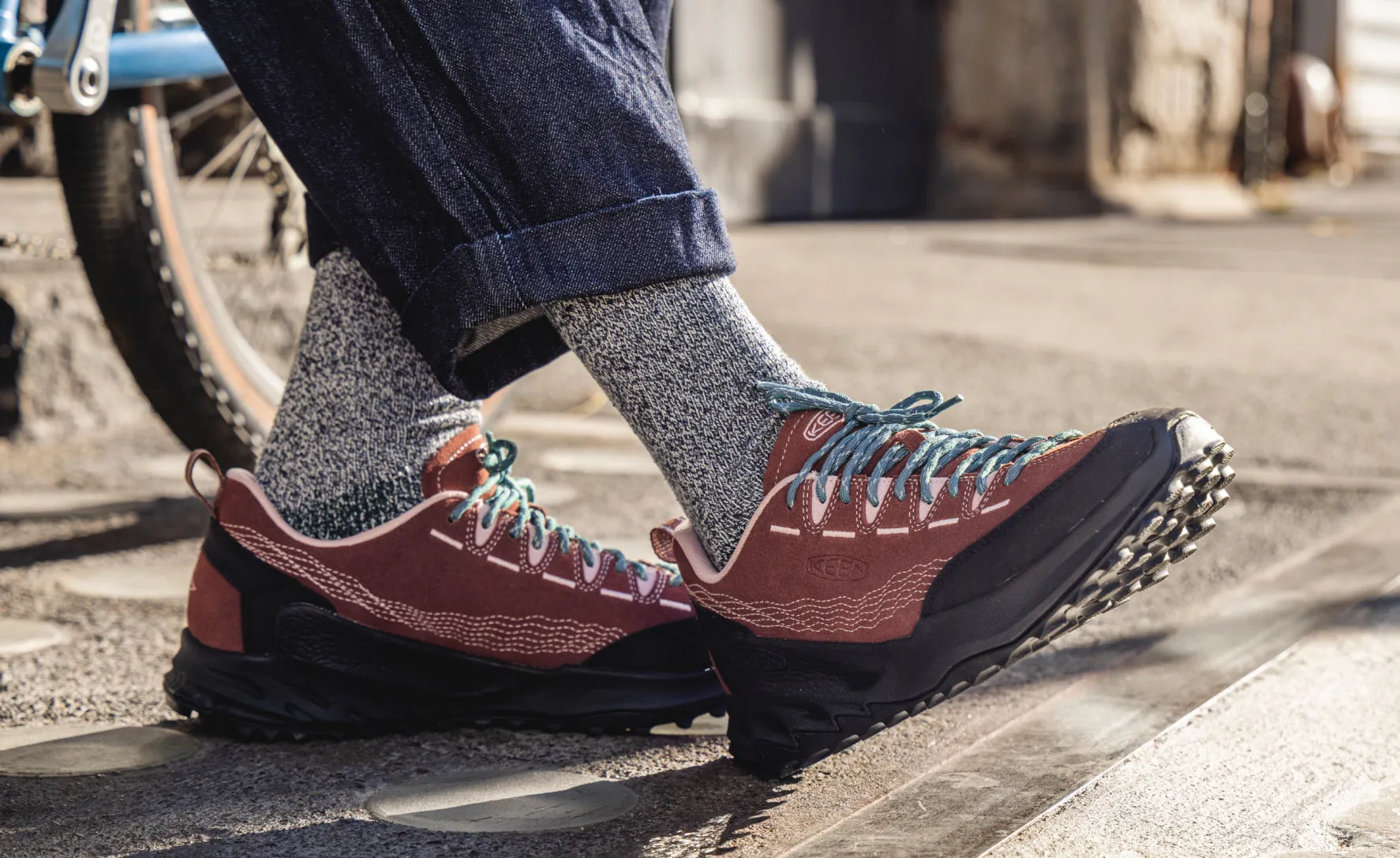 Men's Jasper Zionic Sneaker x Pilgrim Surf   Supply  |  Marron/Adobe Rose