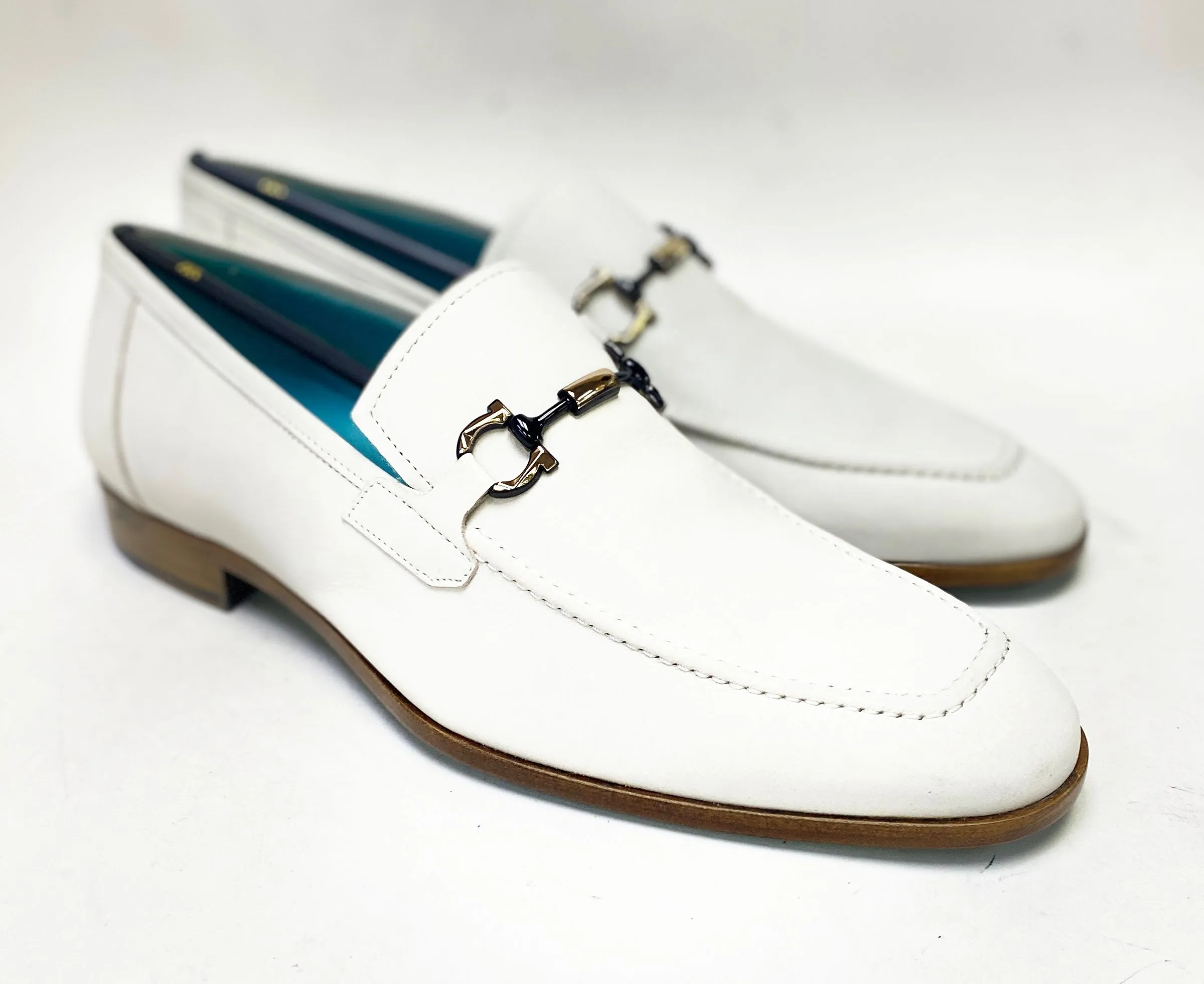 Style: 21505-White