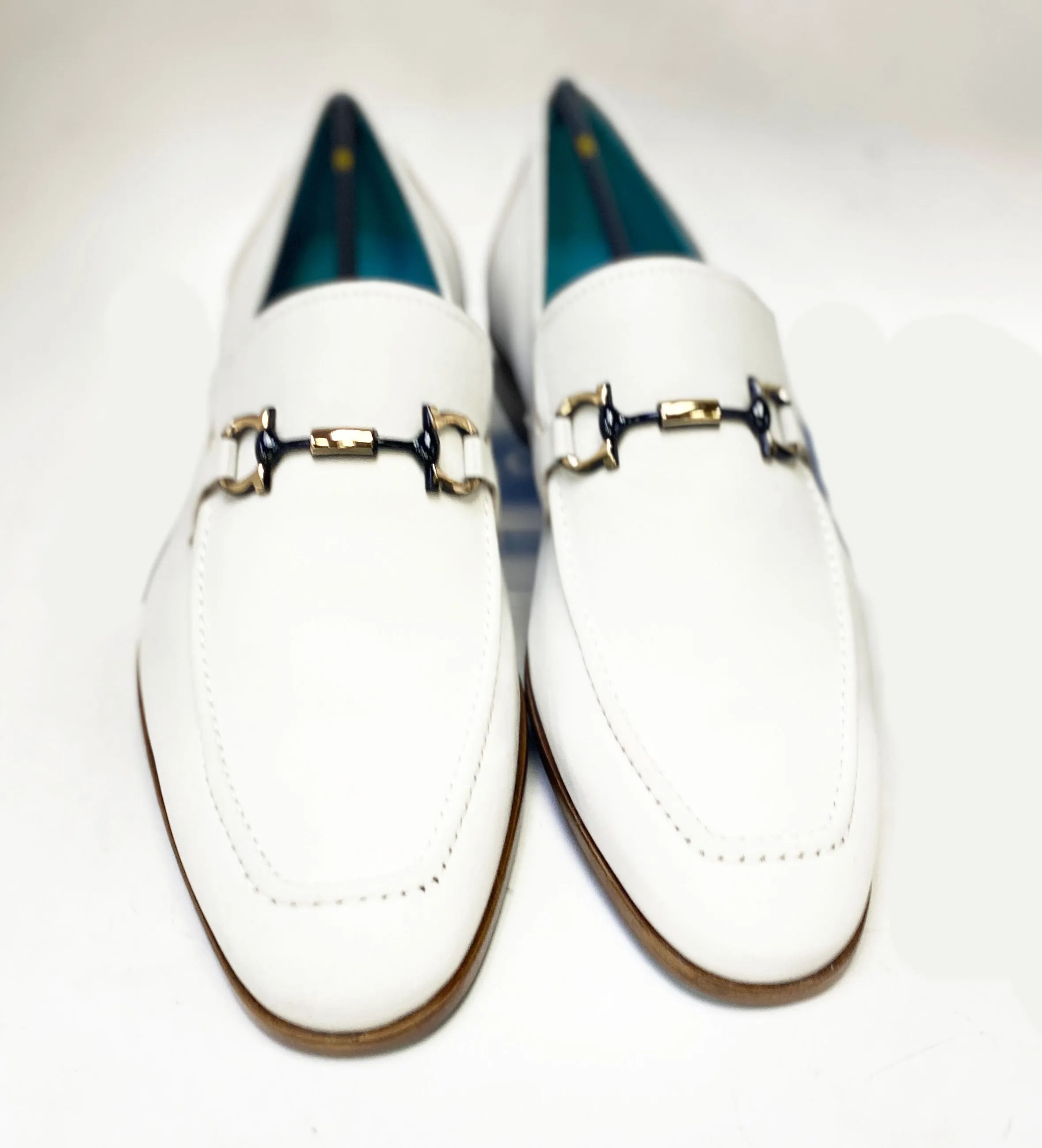 Style: 21505-White
