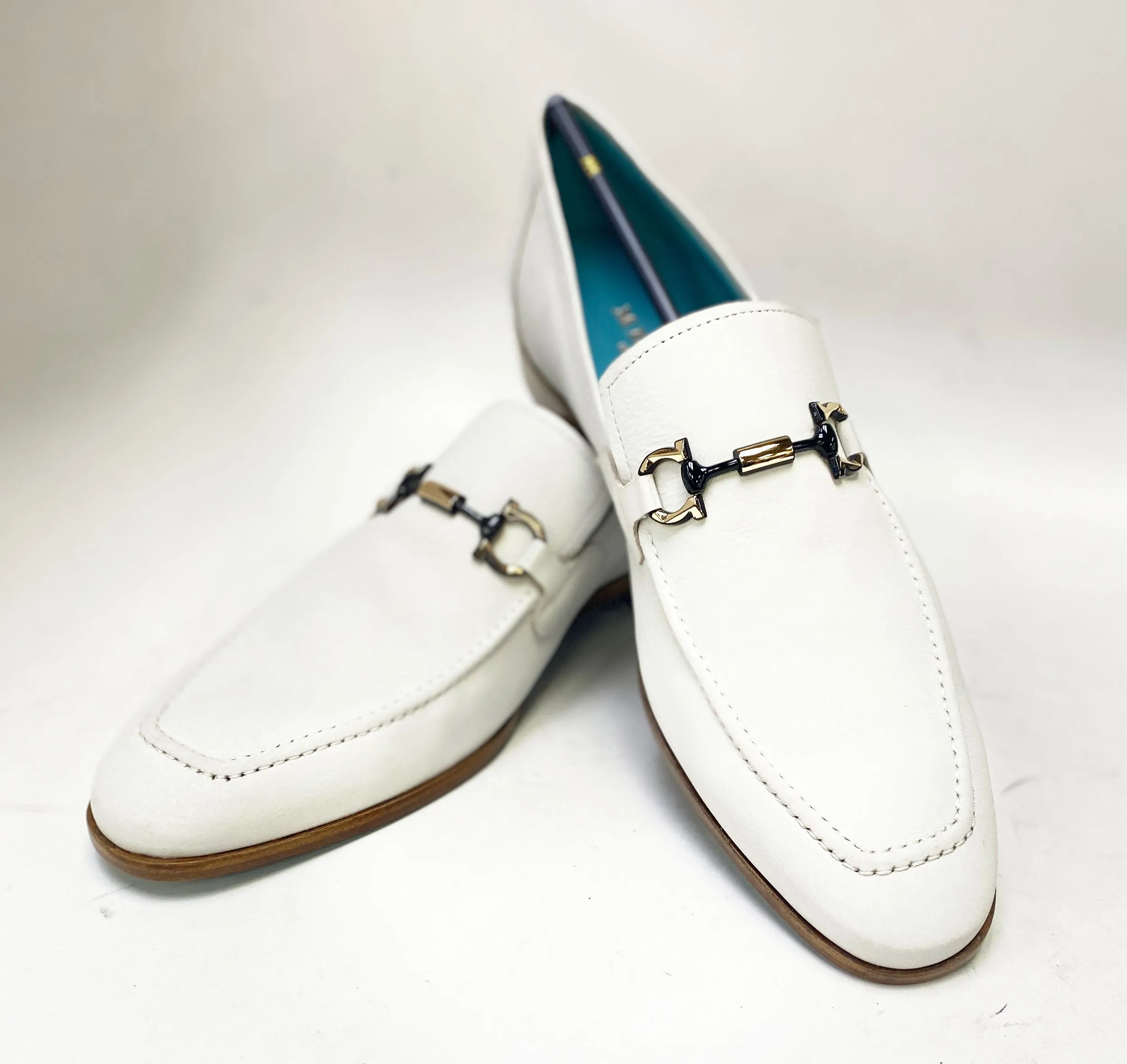 Style: 21505-White