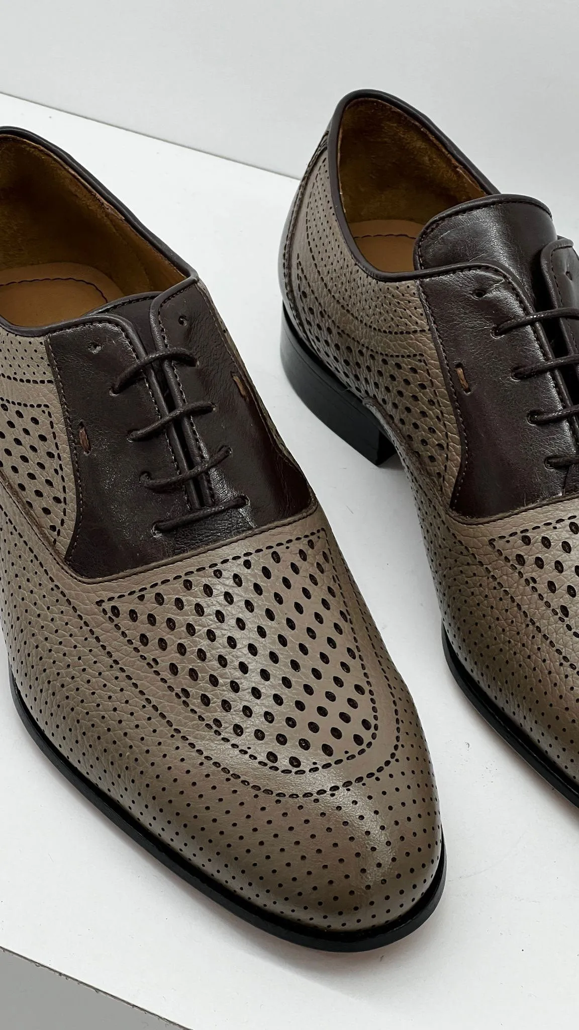 Style: 24251-Beige