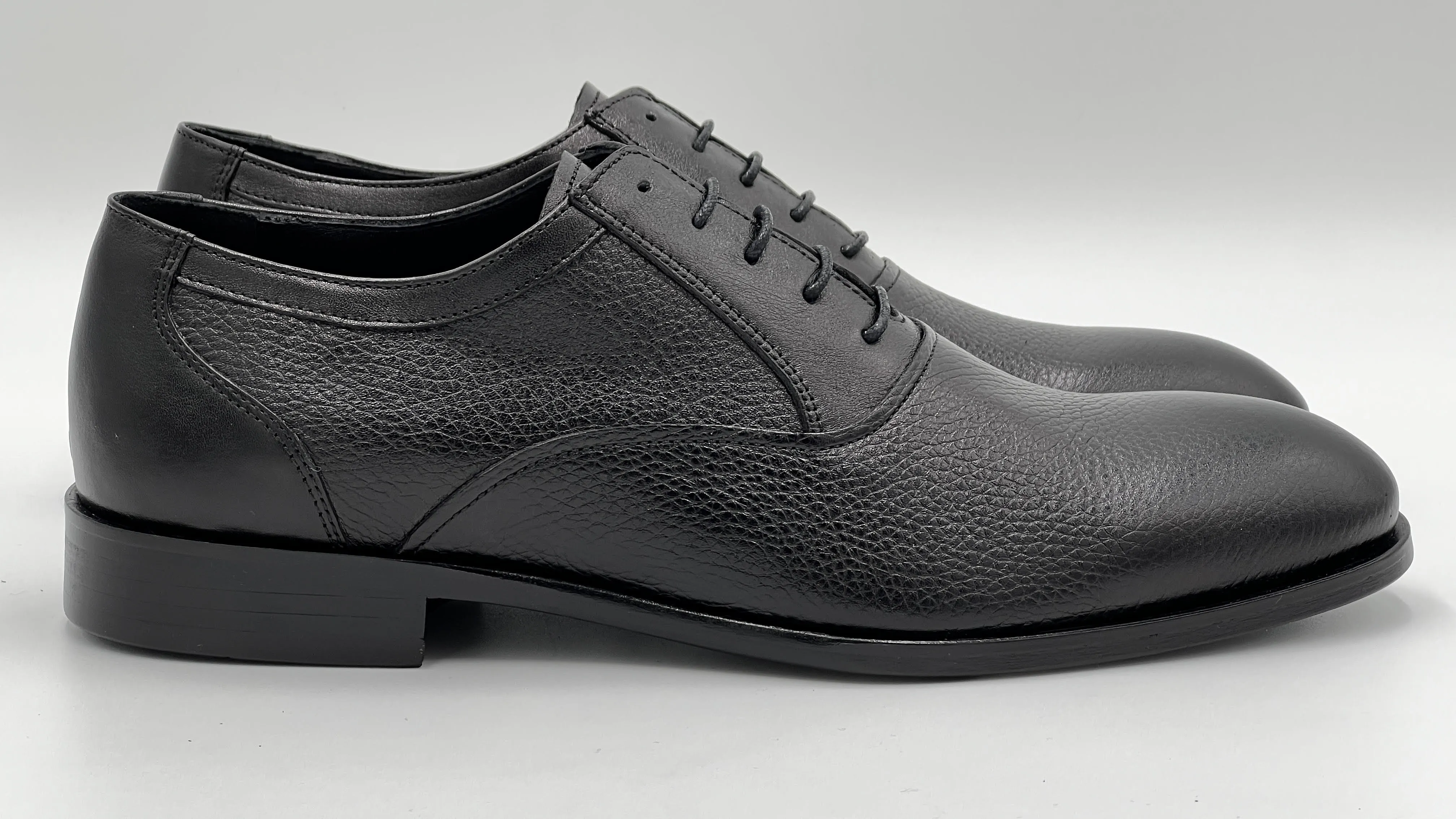Style: 24252-Black