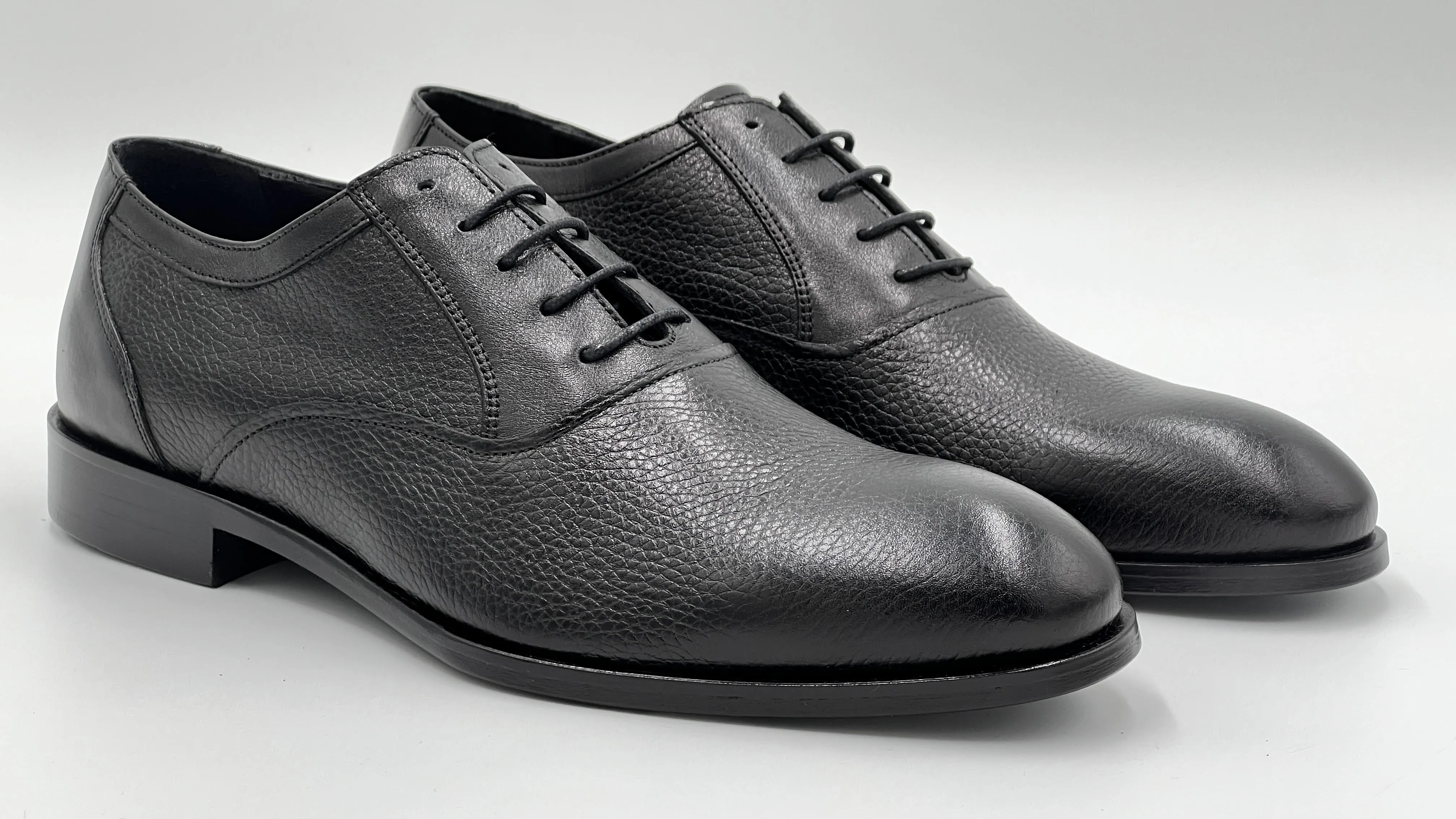 Style: 24252-Black