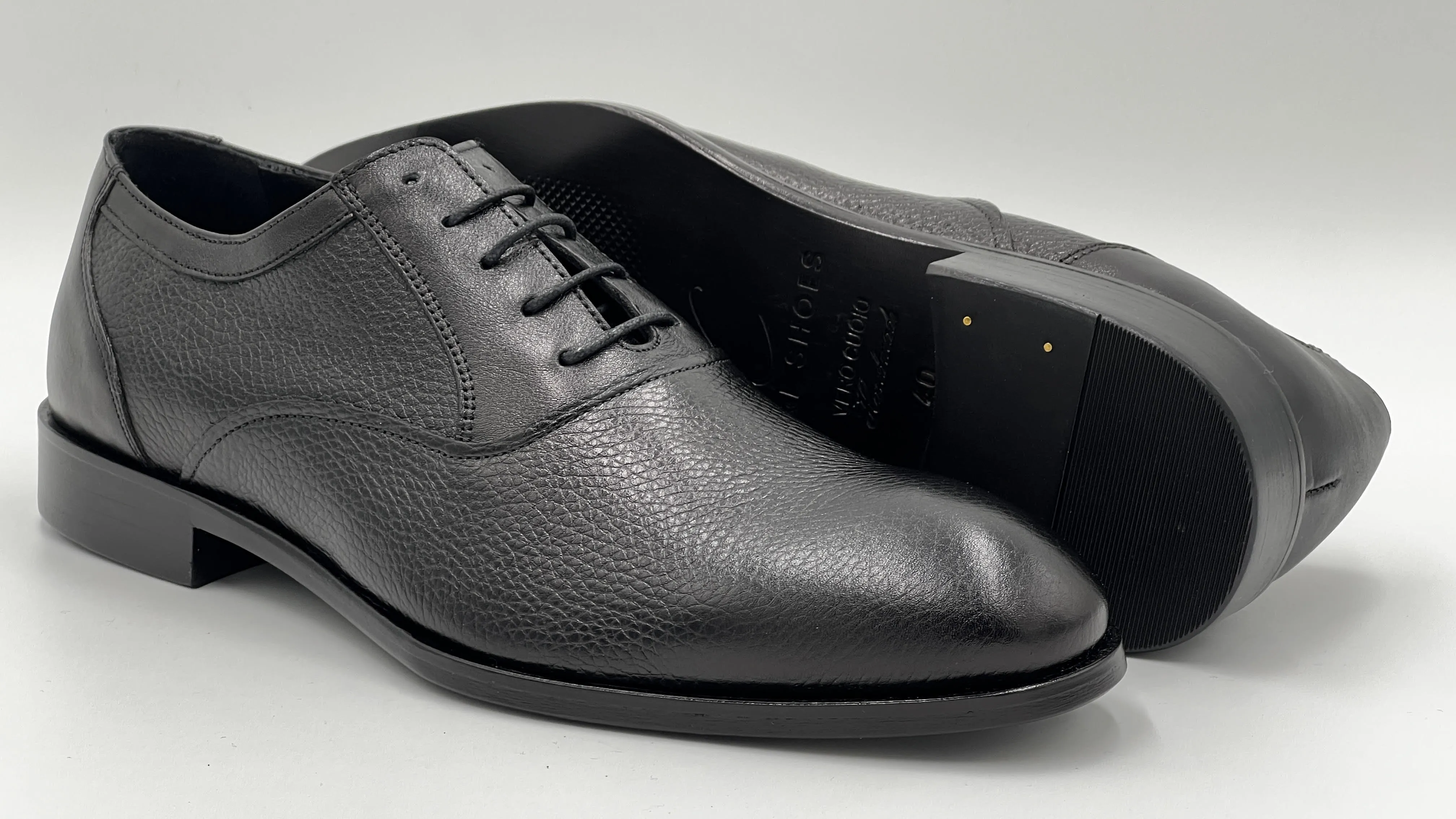 Style: 24252-Black