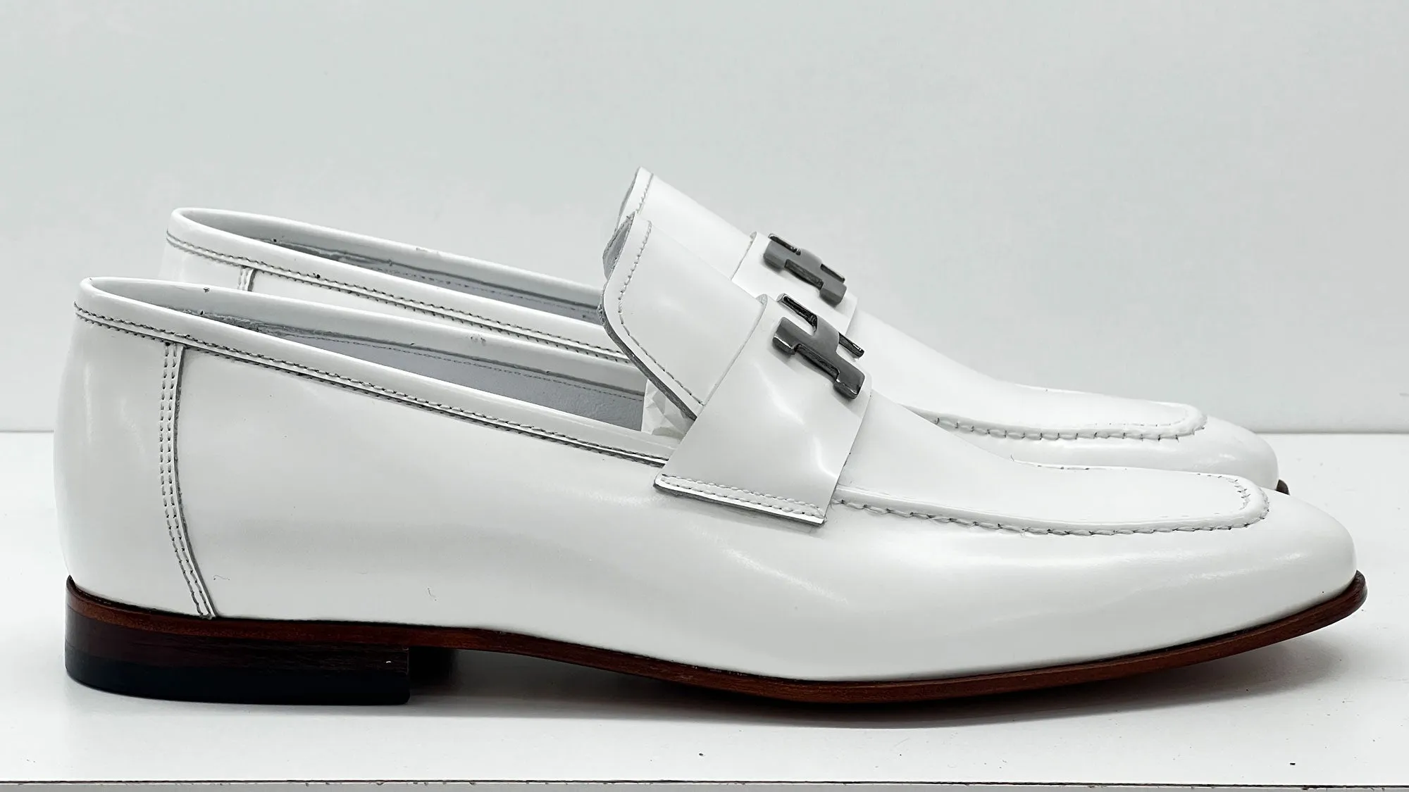 Style: 24306P-White