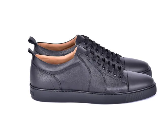Style: 7233-Black