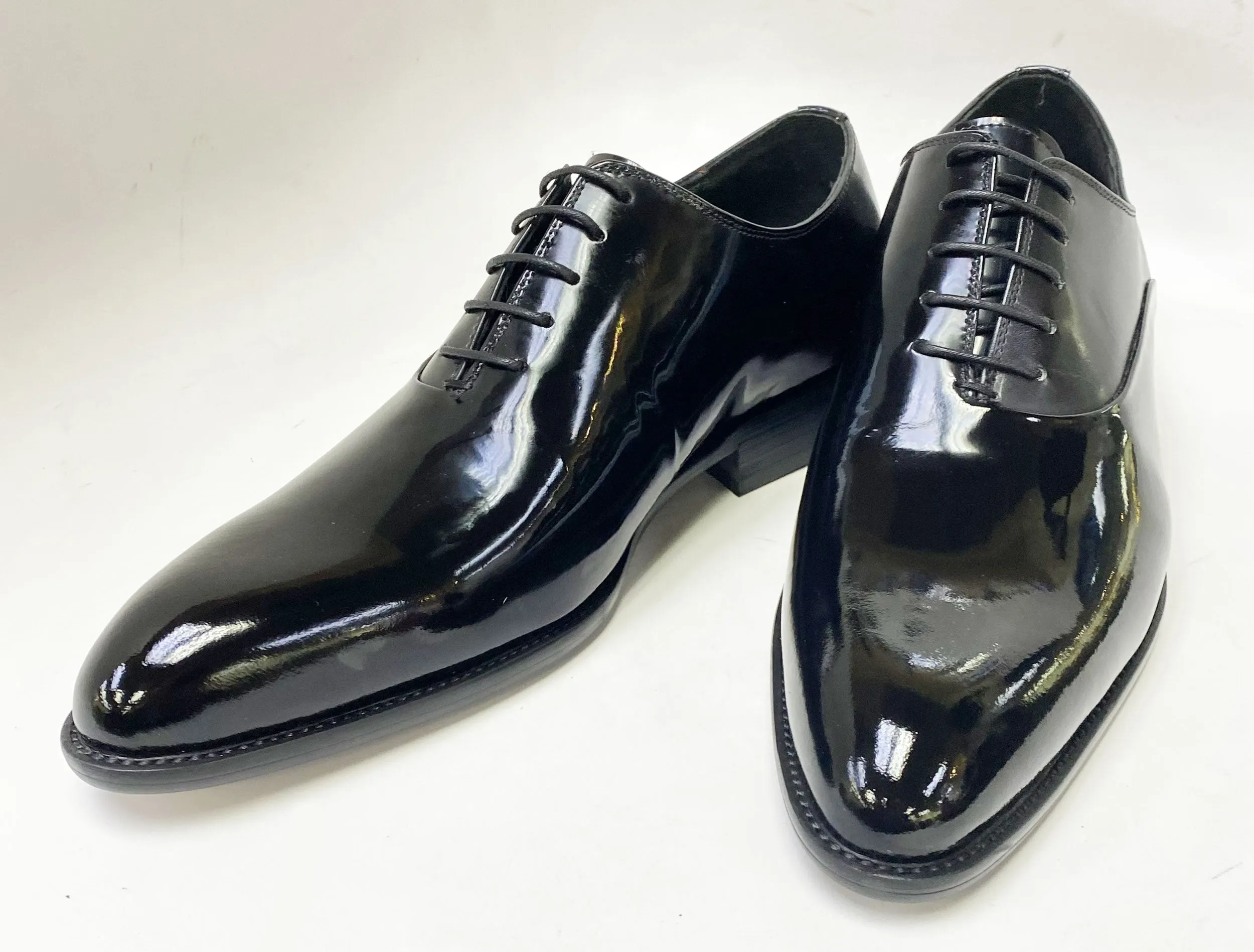 Style: Magnus-Black