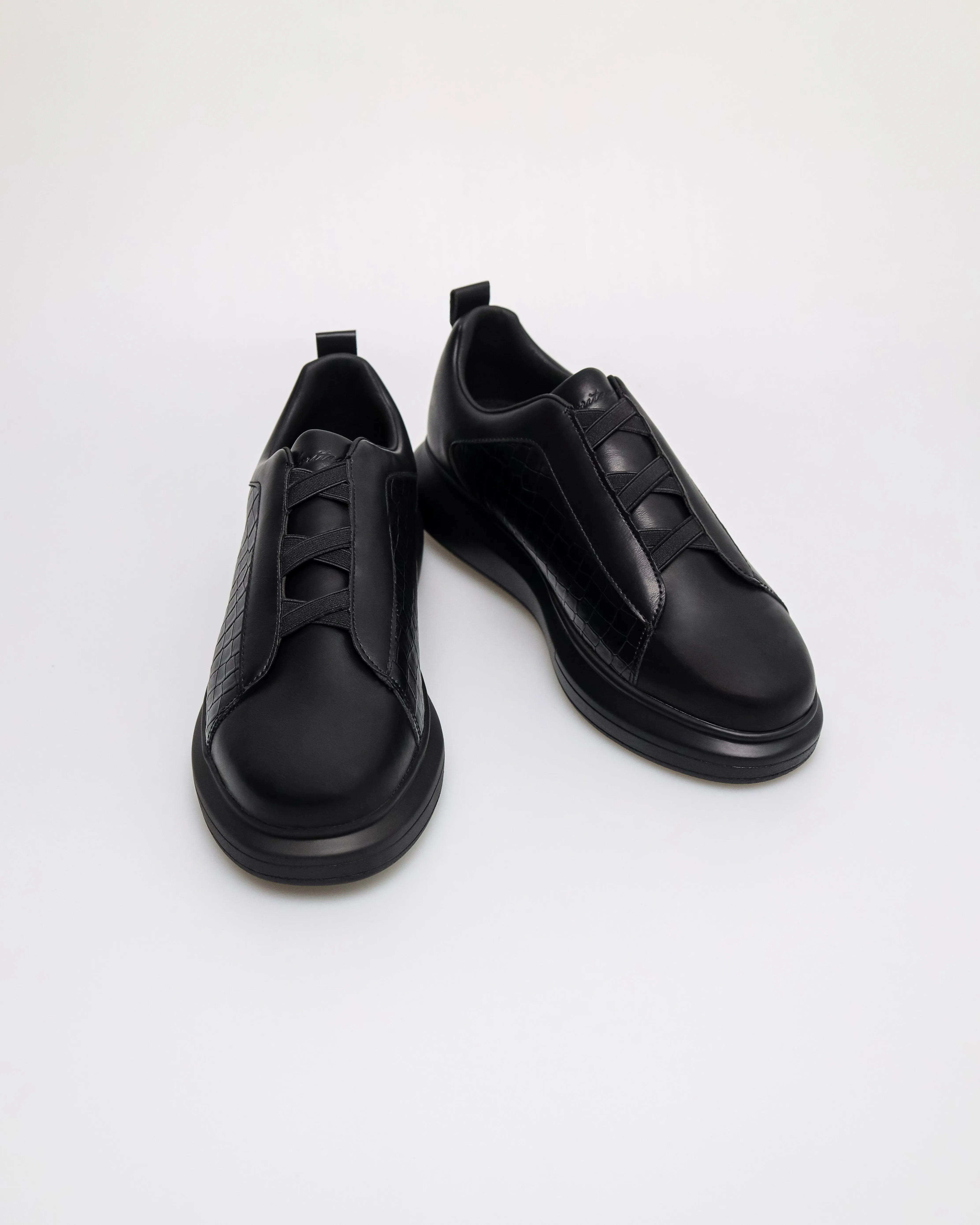 Tomaz C677 Men's Croc-Strap Sneakers