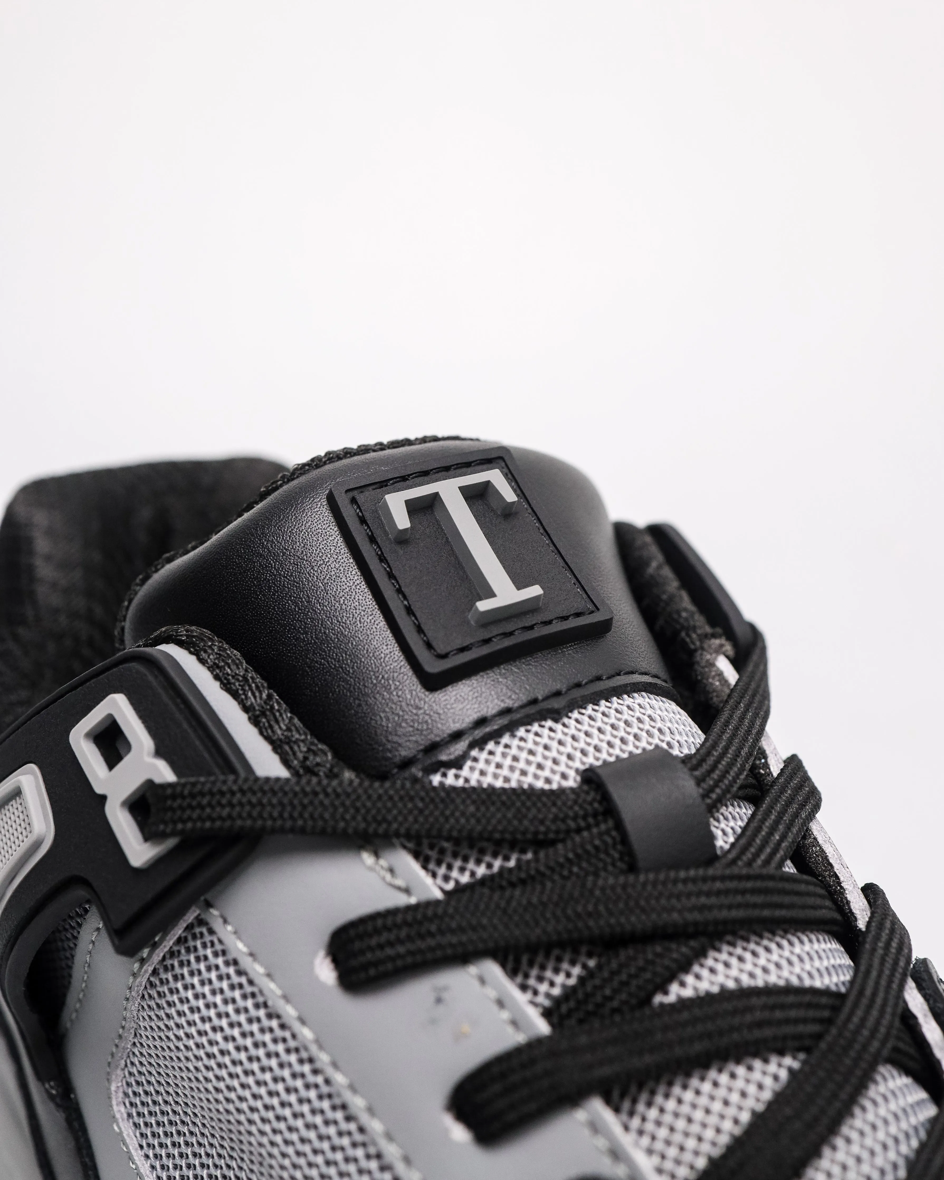 Tomaz TBB022 Men's Momentum Chromatic Sneakers