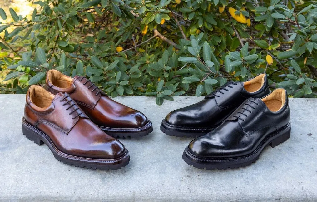 Ugo Vasare "Mason" Oxford-Black