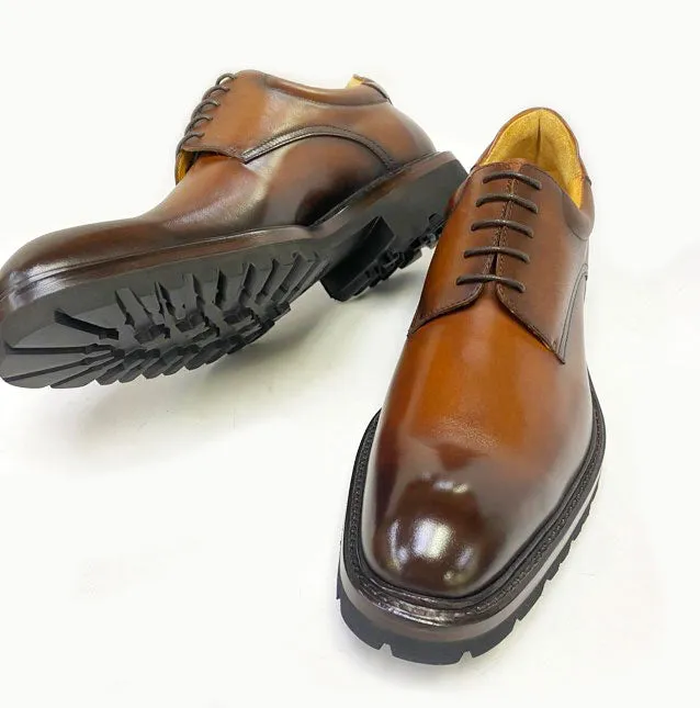 Ugo Vasare "Mason" Oxford-Tobacco