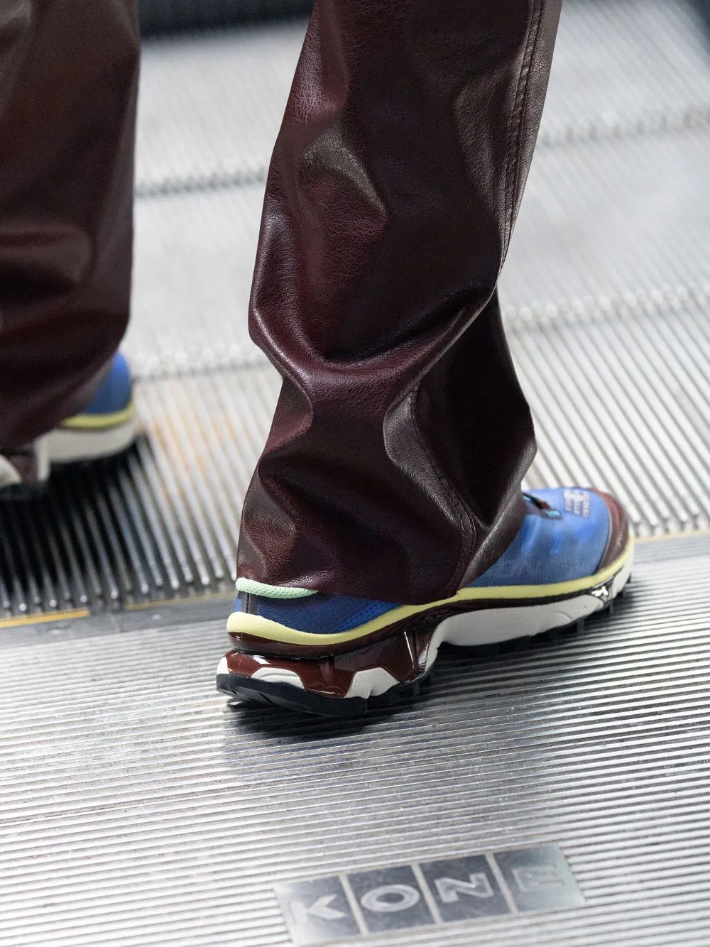 Ultramarine Blue XT Mule 4 Sneakers